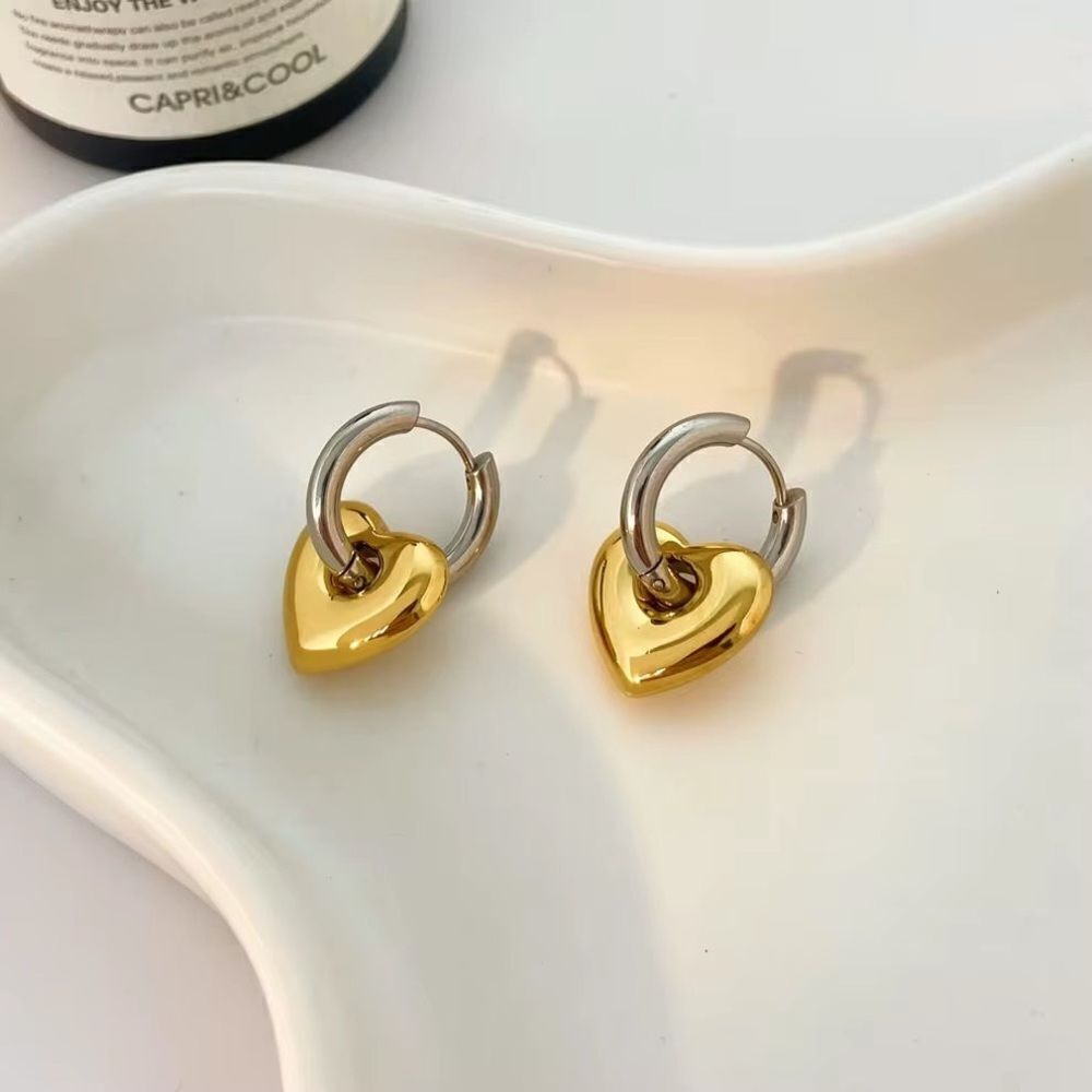Heart hoop Earrings M1236 - Picture 3 of 8